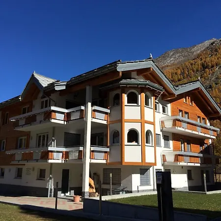 Haus Alpenstern Apartment Saas-Grund Exterior photo
